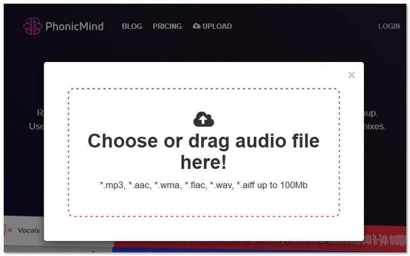 Faça o upload do áudio.